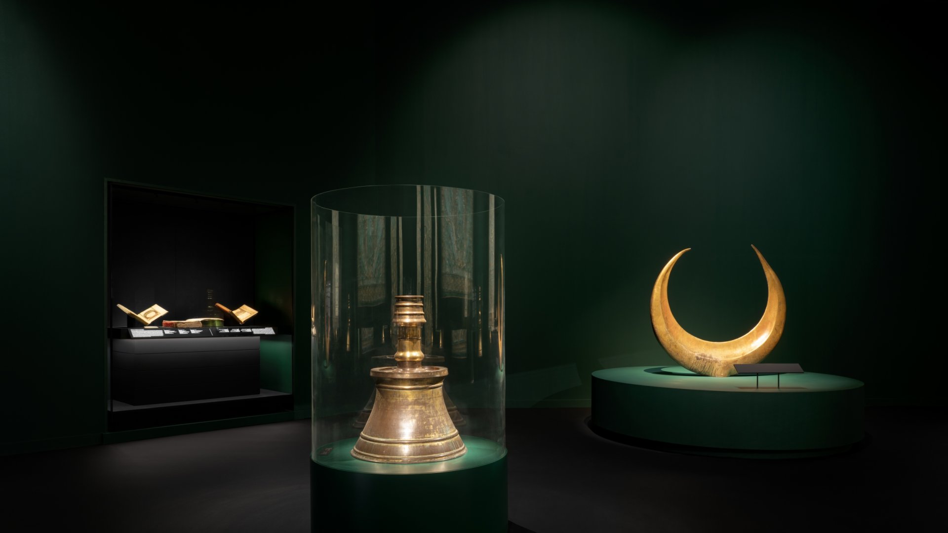27_islamic_arts_biennale_2025_photo_by_marco_cappelletti_courtesy_of_the_diriyah_biennale_foundation.jpg