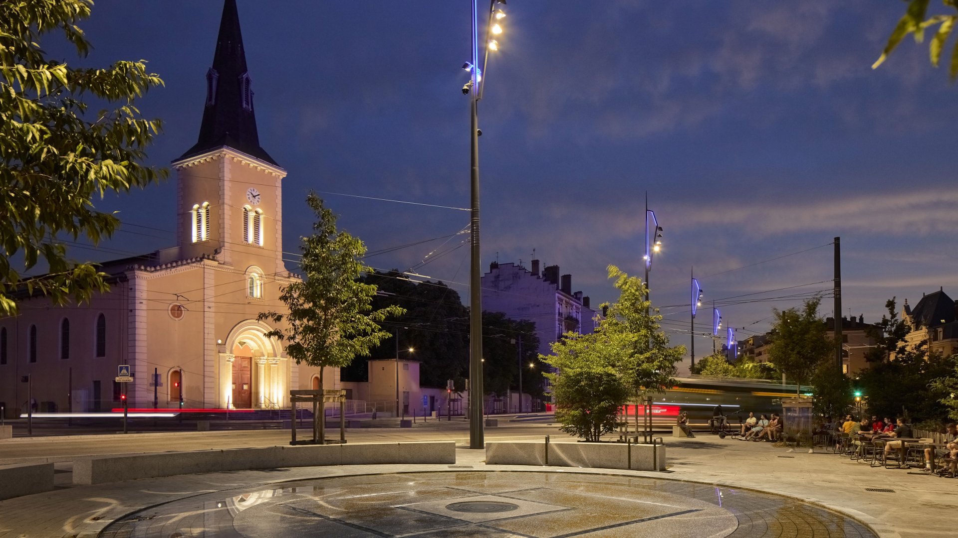 009_place_grandclement_villeurbanne_renaud_araud_hd_ps1.jpg
