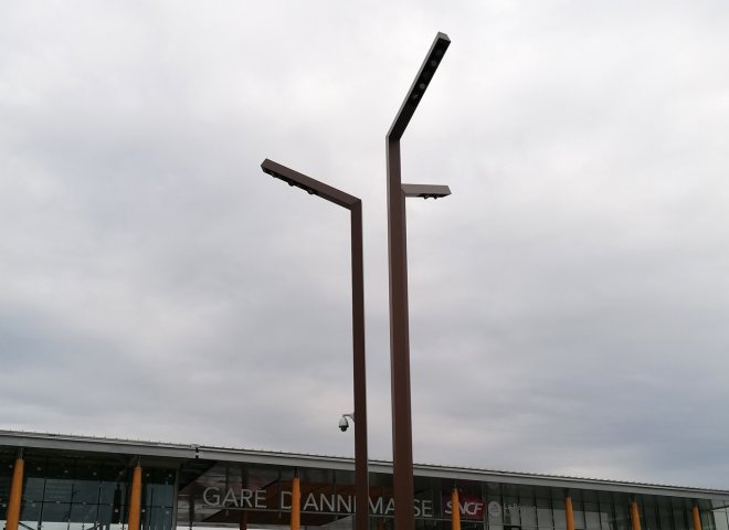 annemasse_pole_modal_parvis_matsr.jpg