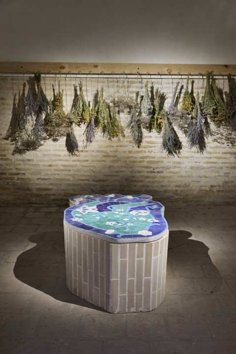 Eight Lives, d'Oyjon Khayrullaeva, en collaboration avec Raxmon Toirov et Rauf Taxirov